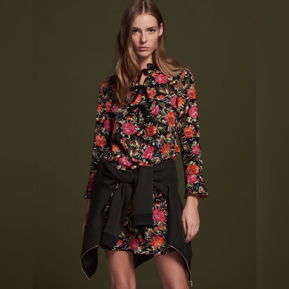 Valentine’s Day! Sandro Paris Doreen Mini Dress 100% Silk Dark Floral Size Small - Picture 9 of 9